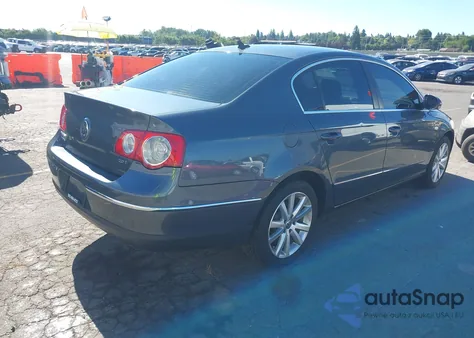 2010 Volkswagen Passat Komfort from USA, damaged, VIN WVWJK7AN7AE097249